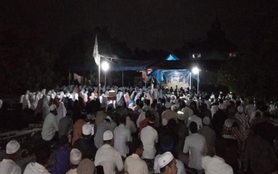 Kegiatan zikir bersama malam Jumat